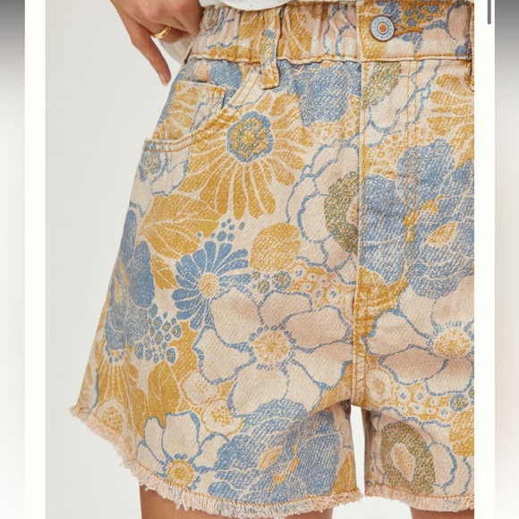 Pilcro Pants - Anthropologie Pilcro Lara Ultra High Rise Floral Denim Shorts Size XL